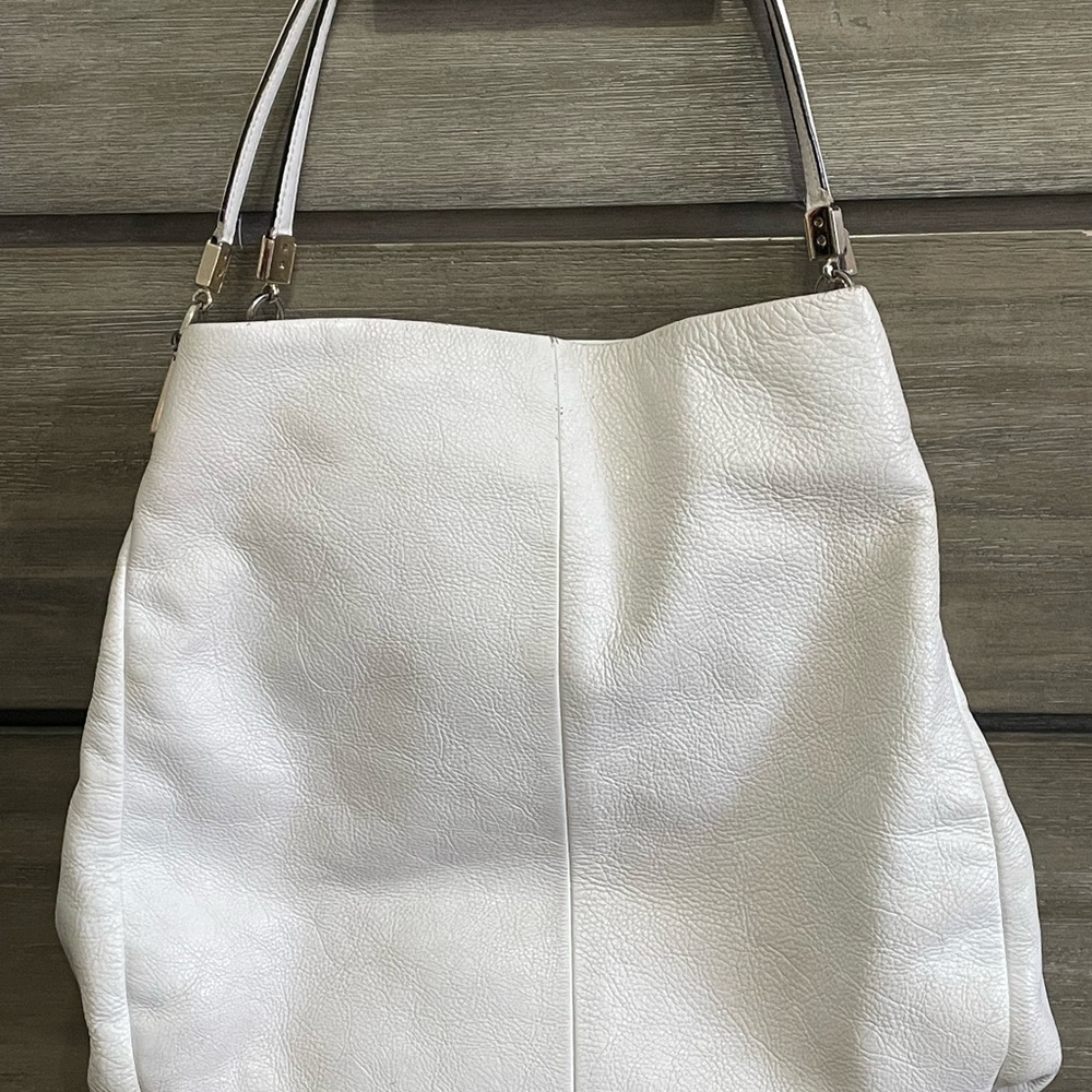 Coach White Leather Shoulder Bag